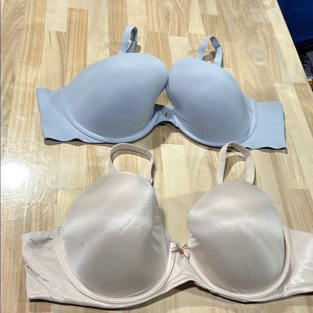 Victoria’s Secret bra lot 40C Elegant Women's Intimates Set - Blue and Cream